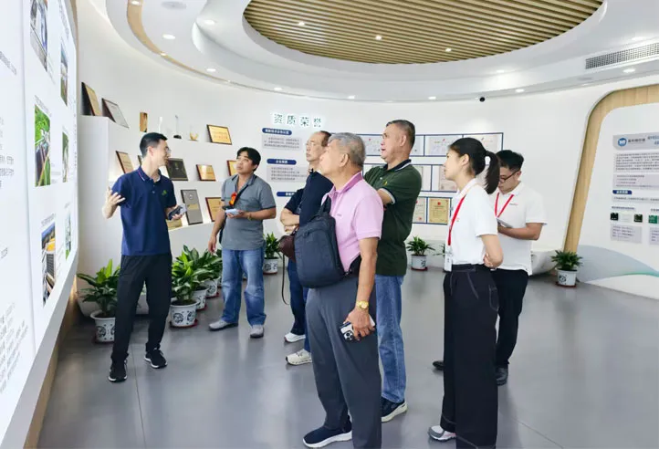 Philippine Livestock Client Visits Yikang Eco for Technical Exchange